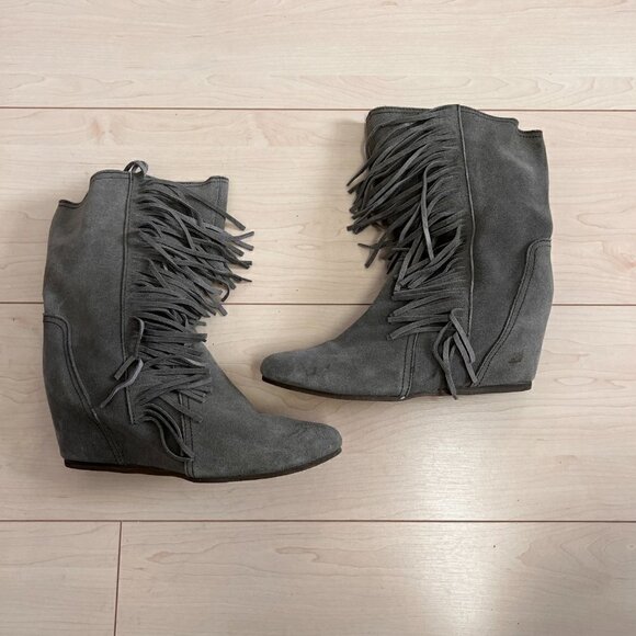 Colin Stuart Genuine Suede Leather Hidden Wedge Heel Fringe Ankle Boots Sz 8 - Picture 2 of 13